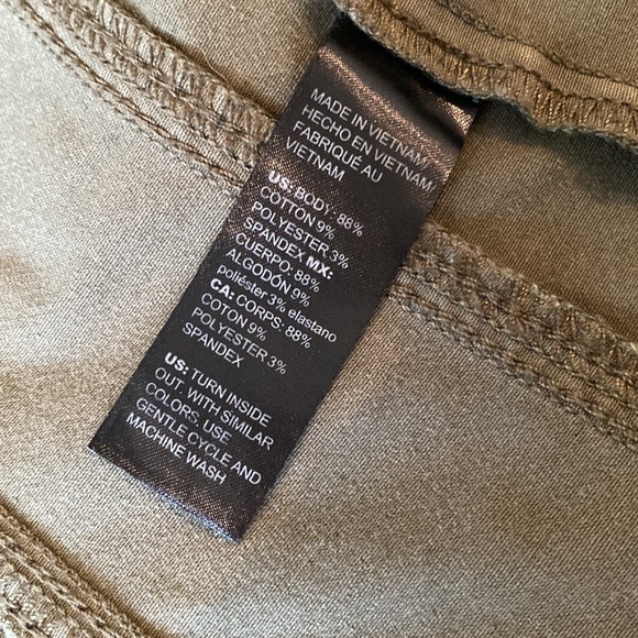 Green button up jacket - Picture 4 of 6